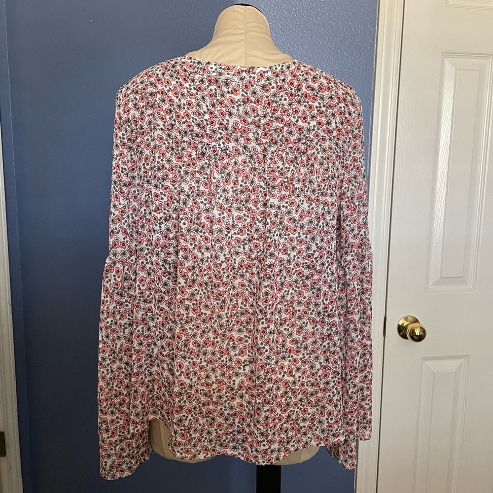 Torrid Chiffon Floral Bell Sleeve Blouse with Tie Front - Picture 4 of 8